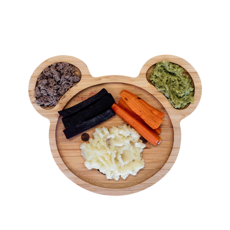 Carninha desfiada, pur&eacute; de batata, ervilha, cenoura com or&eacute;g&atilde;os e beterraba com tomilho